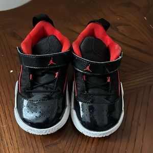 Jordan boys shoes red and black size 6C